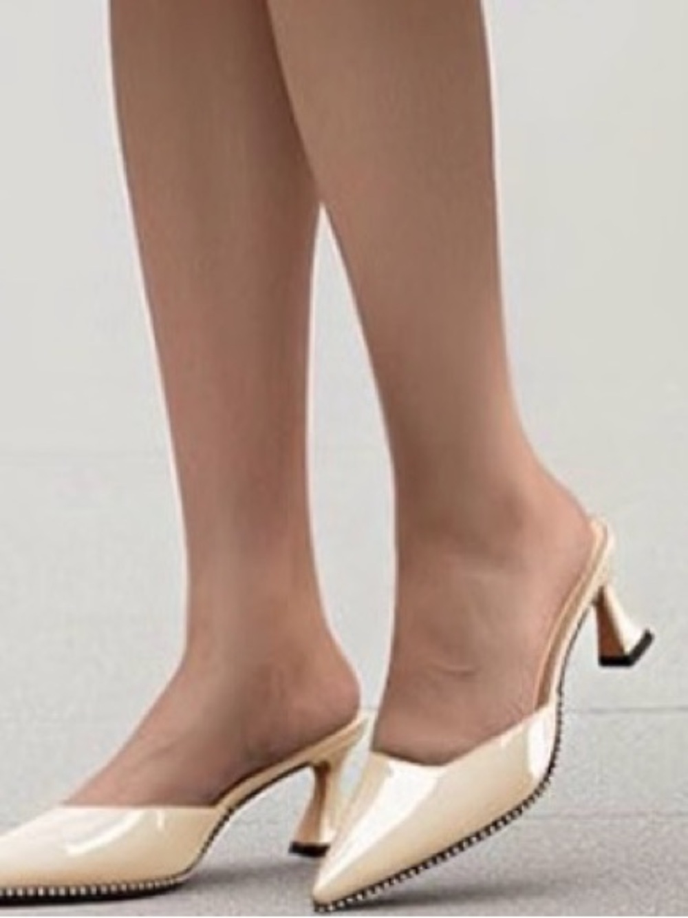 Size 9 Pointed Toe Beaded Mules 2.6” Kitten Heels. faux patent leather Nude - Picture 10 of 10